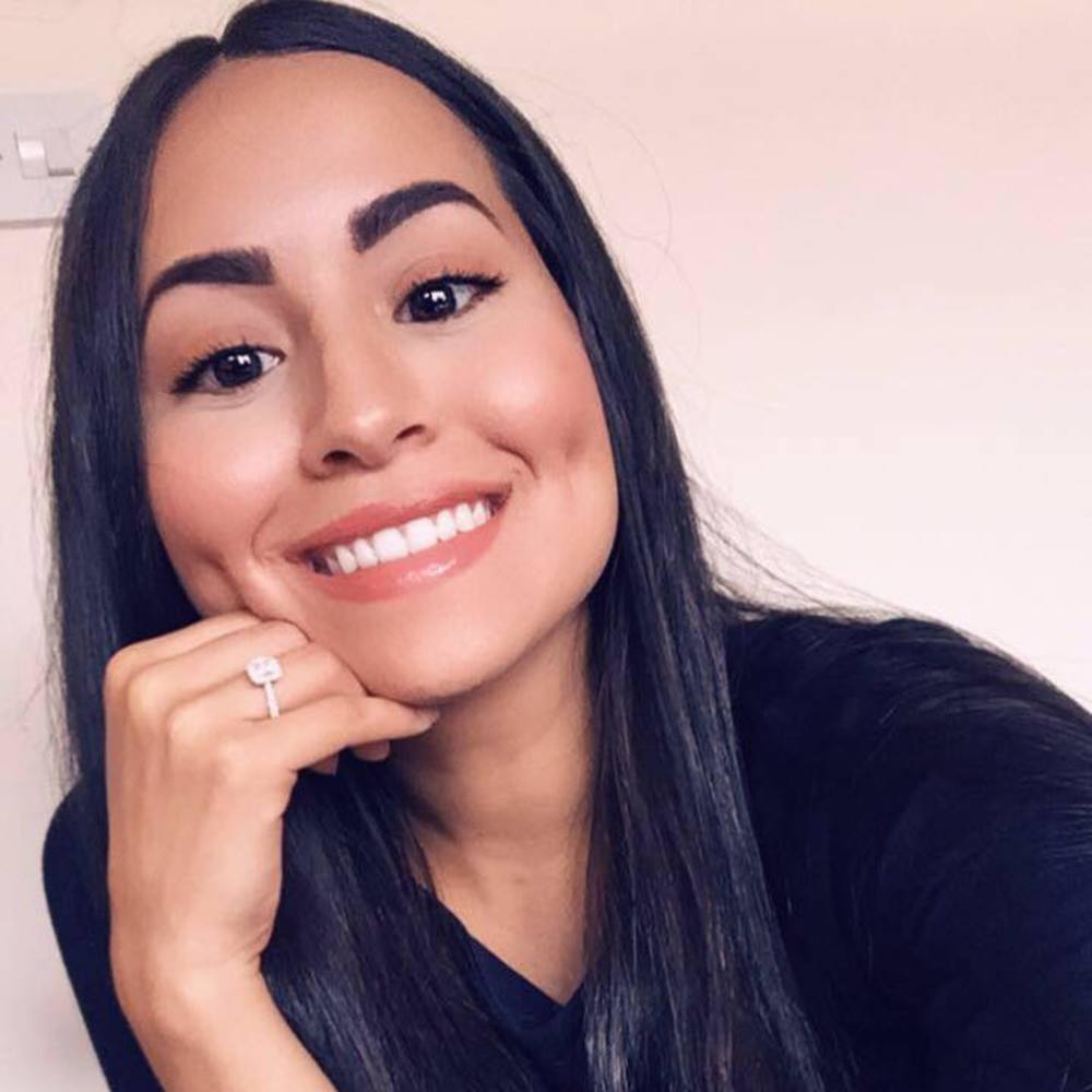 Meet your Posher, Adri